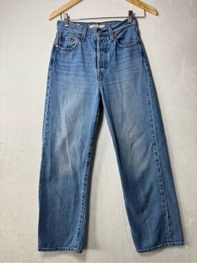 Levi's Ribcage Straight Light Blue Women's Ankle-Crop Jeans size 24